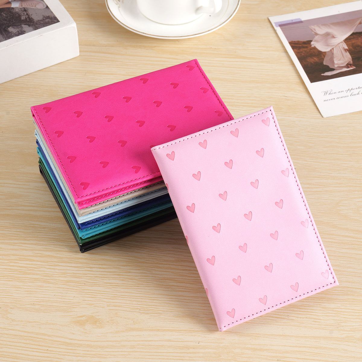 New Model of Cross-Border Portable Passport Holder with Heart Logo, Passport Bag, Passport Cover, Ca