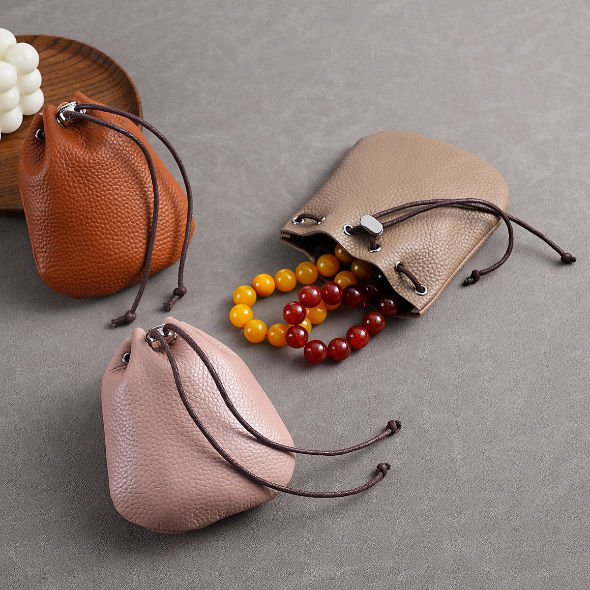 Leather wallet, organizer bag, card holder, cards, storage system, drawstring, genuine leather