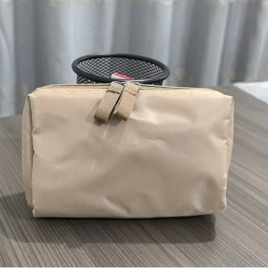 Lipstick, shoulder bag for leisure, capacious waterproof bag, cosmetic bag, handheld travel bag, Kor