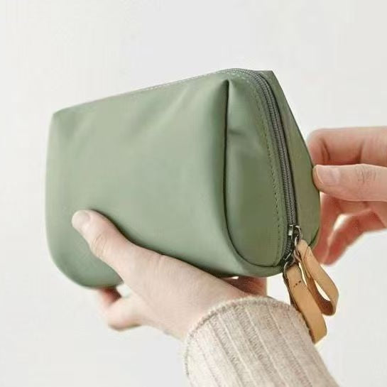 Lipstick, shoulder bag for leisure, capacious waterproof bag, cosmetic bag, handheld travel bag, Kor